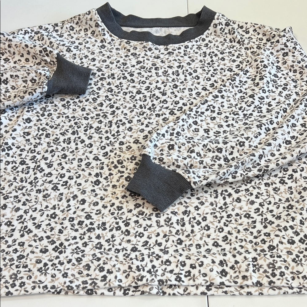 Lou & Grey - M/P, ditsy floral, grey and beige sweatshirt, crew